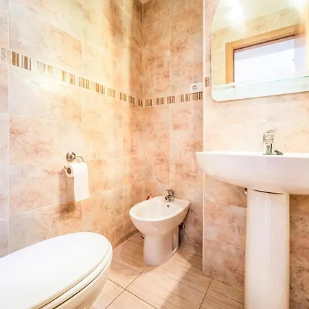 2 Bedroom Lovely In Apartment Oropesa del Mar
